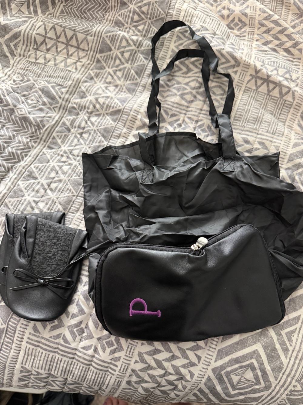 Monogram P Travel Shoe Bag Set Foldable Tote Slippers Black Travel Organizer